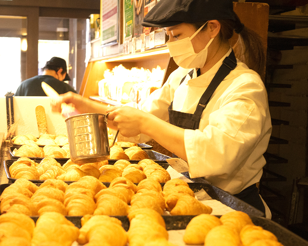 新入社員の店舗での様子